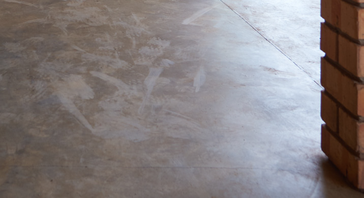 Smooth concrete floors